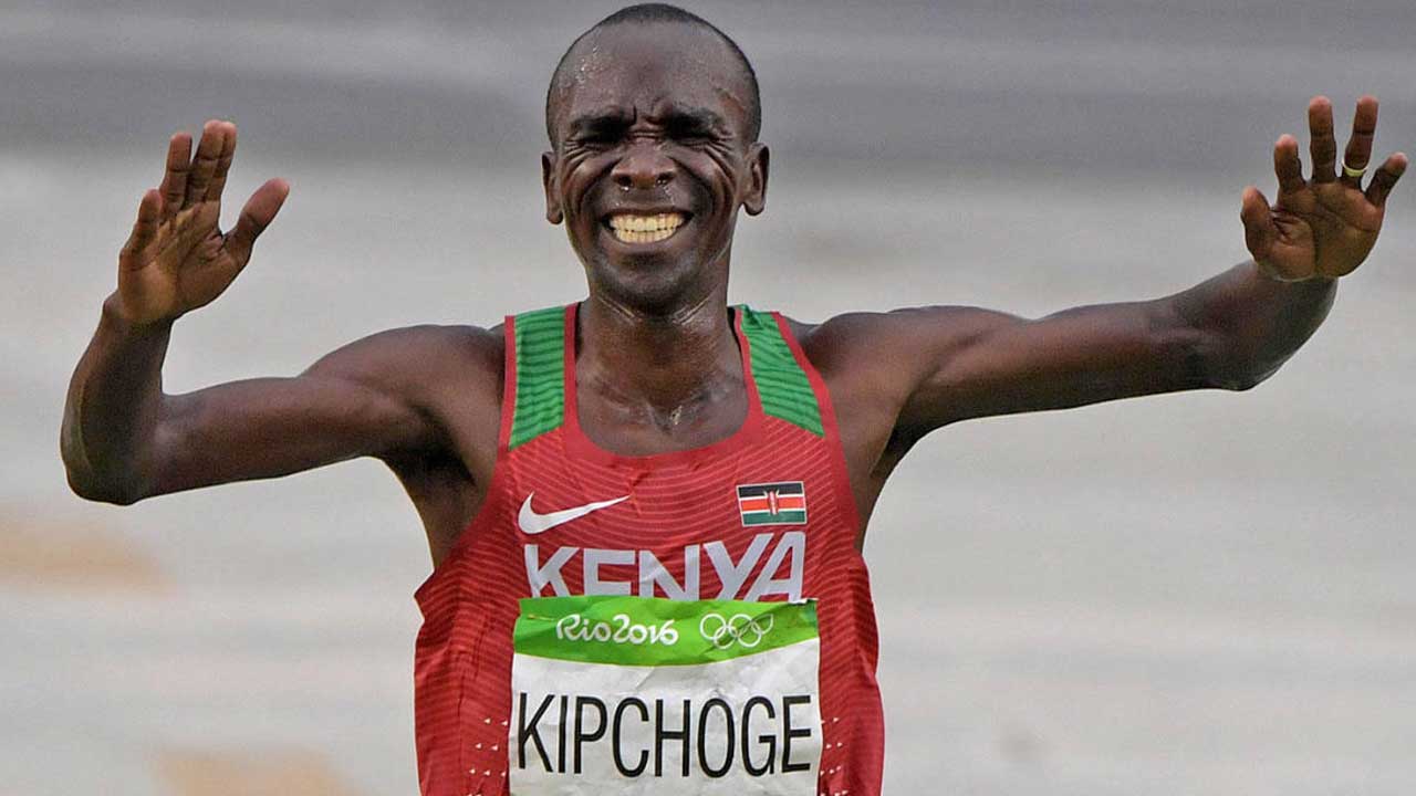 L’athlète kényan Eliud Kipchoge reçoit 40 000 $ en ETH après la vente aux enchères de NFT des « Temps forts » de sa carrière.